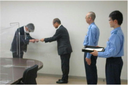 札幌方面留置施設視察委員会委員任命式の写真