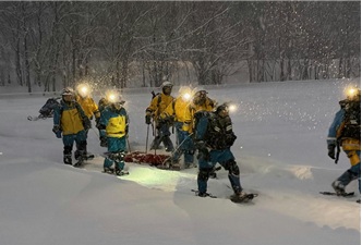 厳冬期における救出救助訓練の様子その２